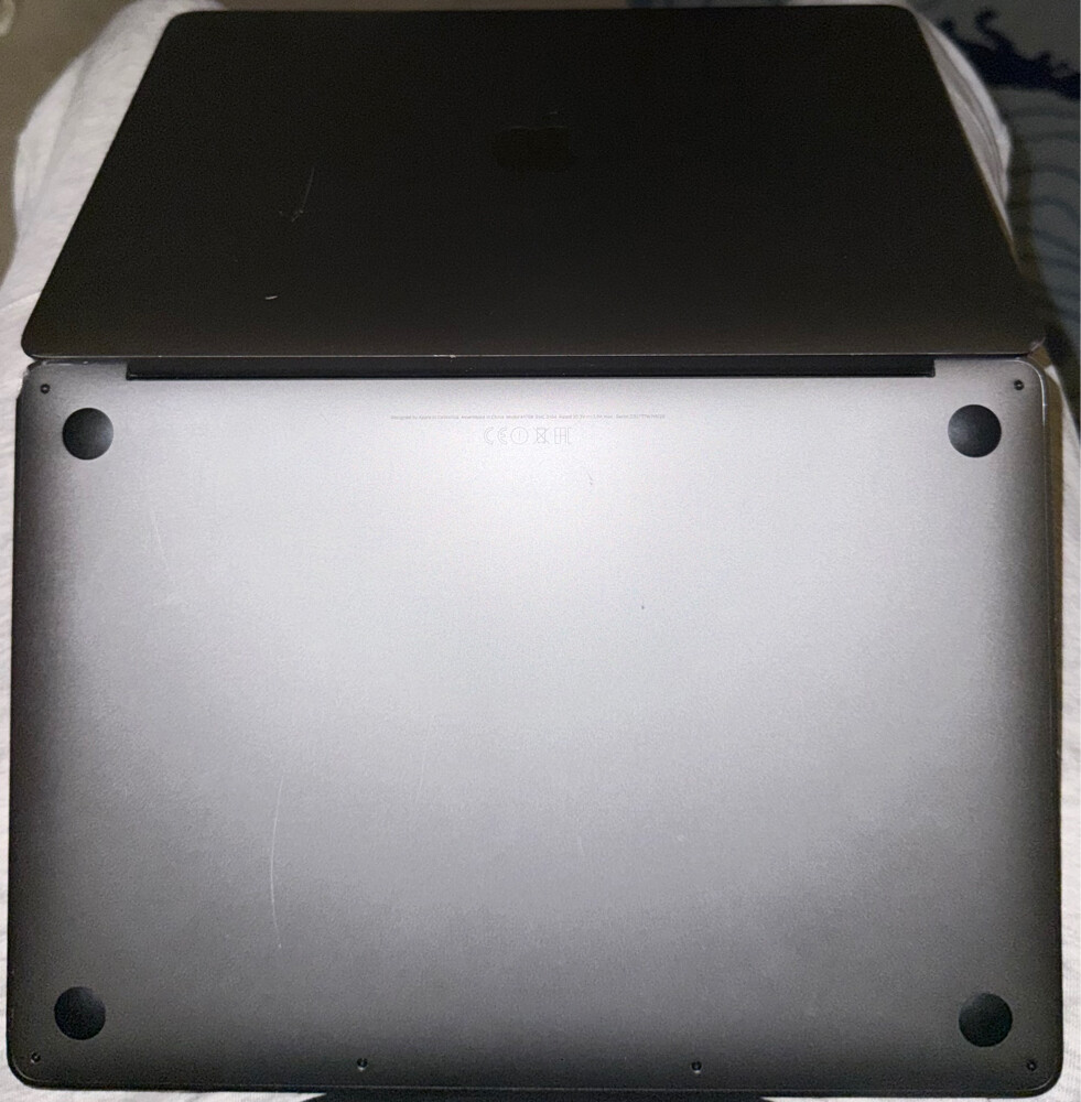 MacBook Pro  - 4
