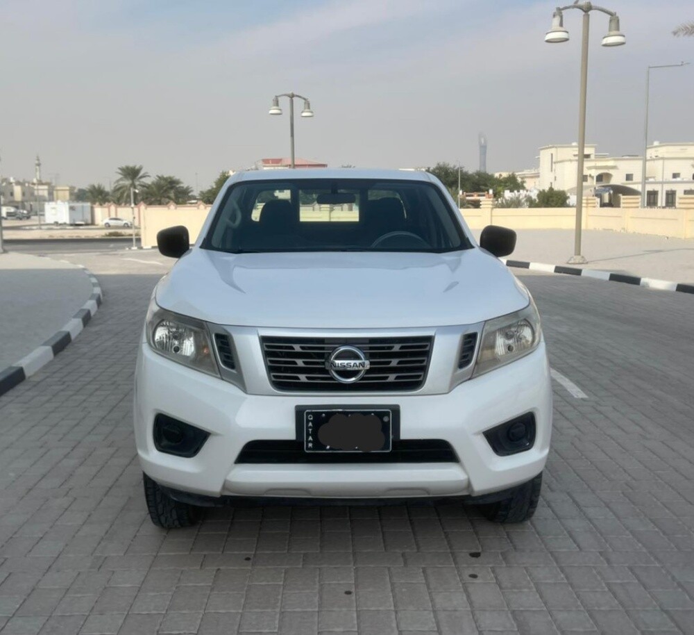 NISSAN NAVARA - 10