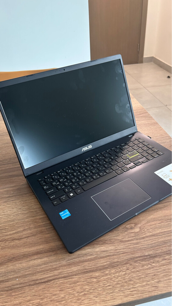ASUS LEPTOP - 1