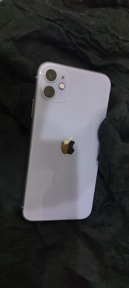 iPhone 11 - 3