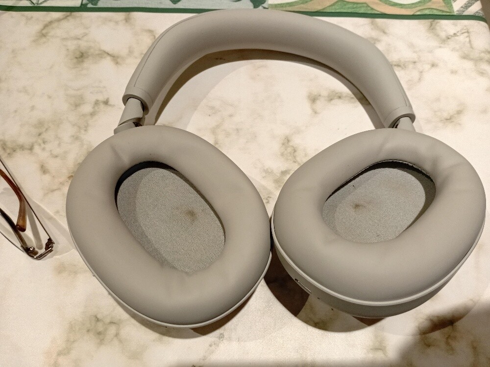 Sony speaker - 1