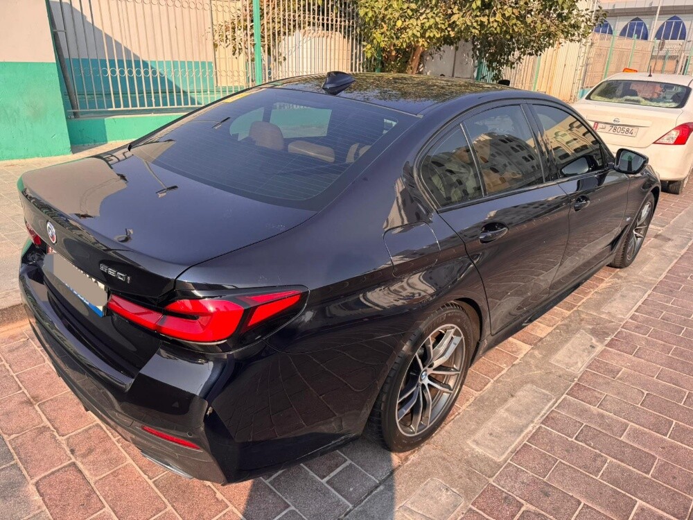 BMW 5 series 520i 2022 - 13