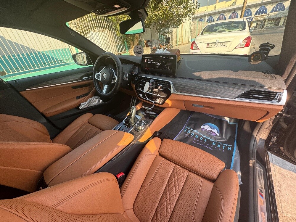 BMW 5 series 520i 2022 - 8