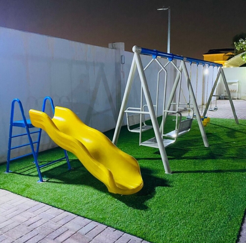 أرجوحة أطفال ومنزلقة - 1