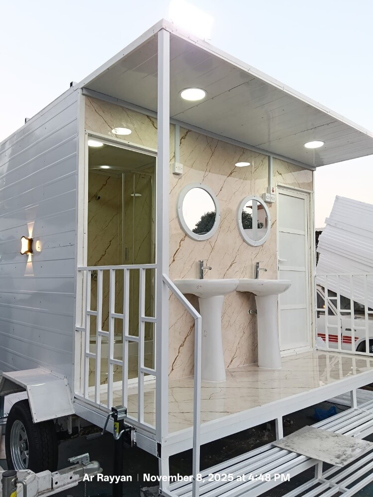 Caravan, Toilet, Cabin & Kitchen - 2