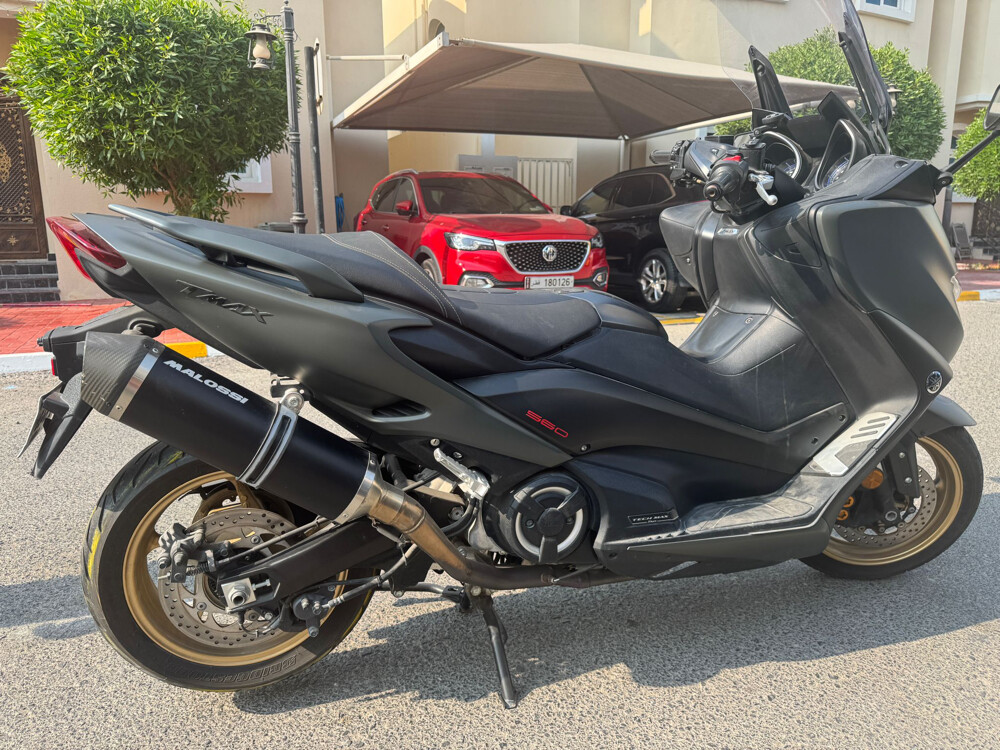 Tmax 560 - 1