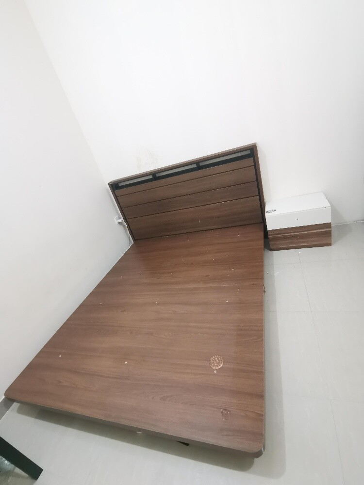 king size bed - 1