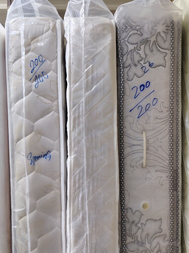 نحن نبيع مراتب زنبركية وفنادق. - 4