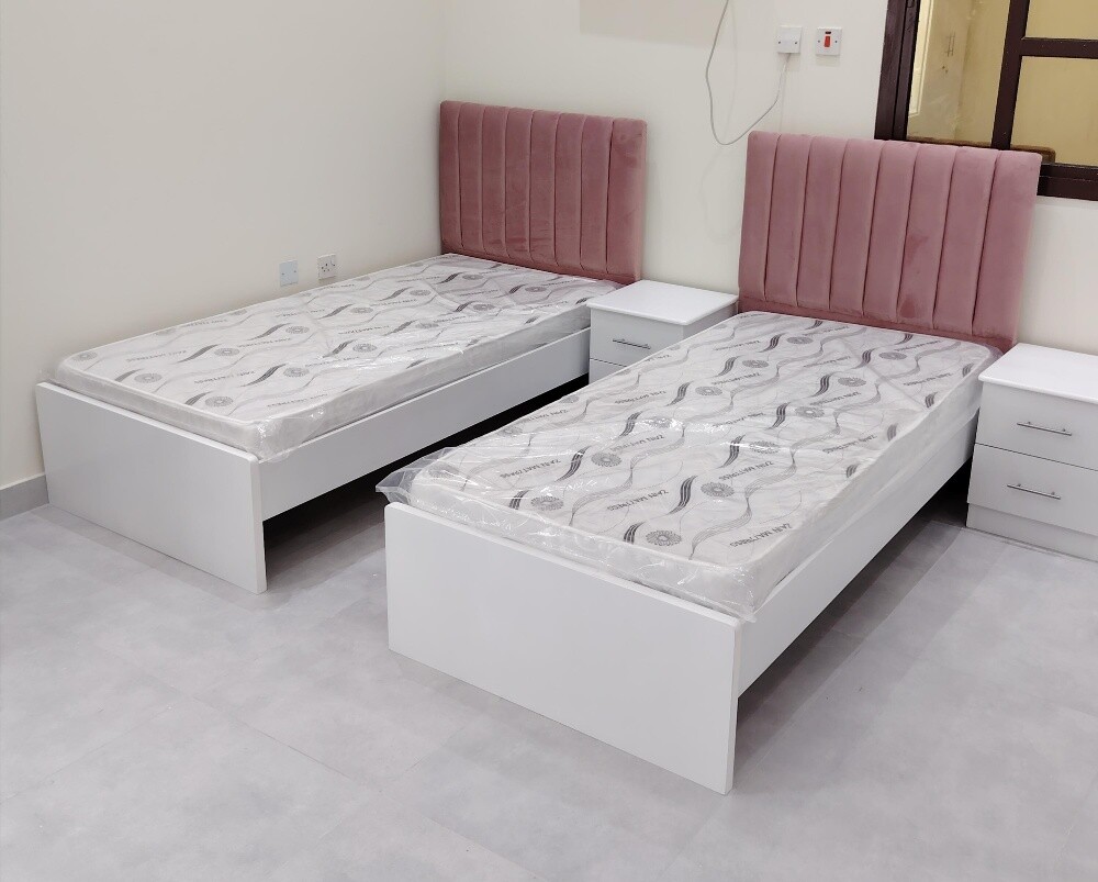 نحن نبيع مراتب زنبركية وفنادق. - 22