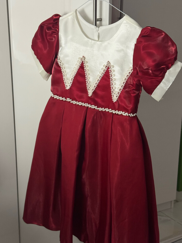 “National Day dress - 1