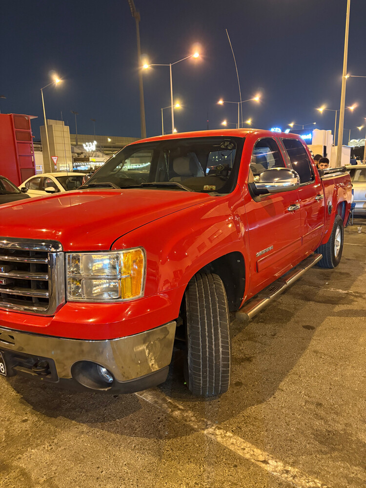 GMC First Owner - 2