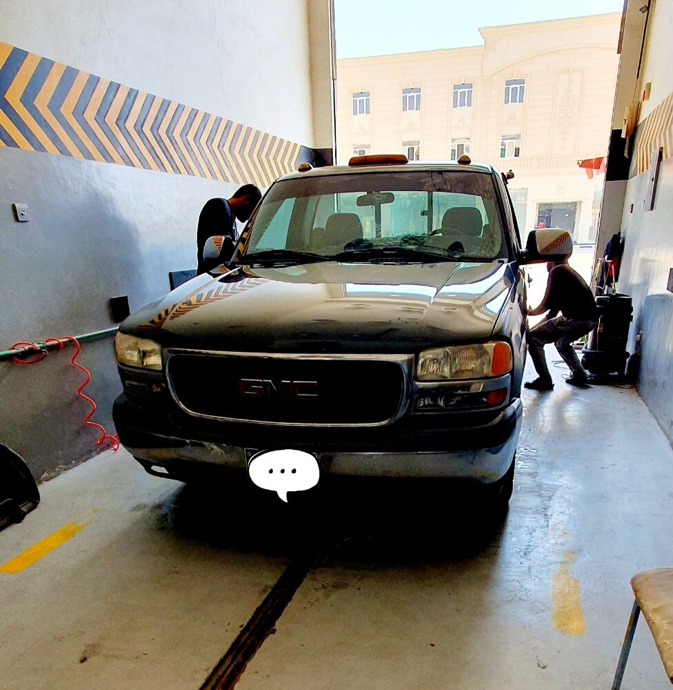 GMC Sierra Single Cab fender - 1