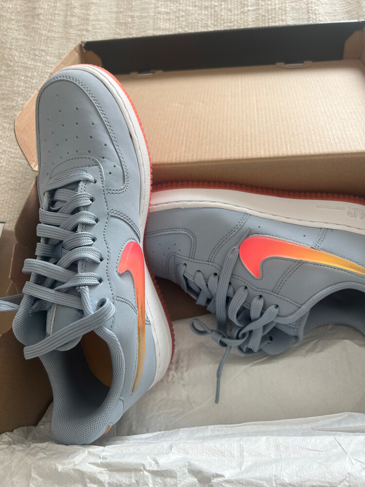 Nike women’s shoes  - 2