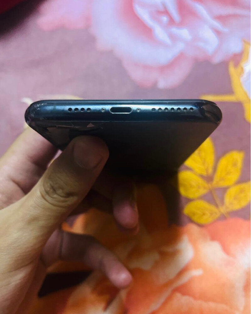 I phone 11pro max  - 6