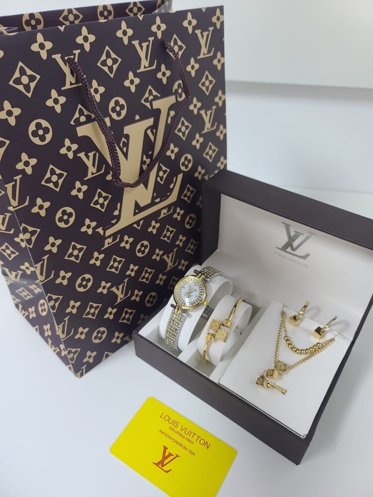 اطقم نسائيه لويس فيتون - 2