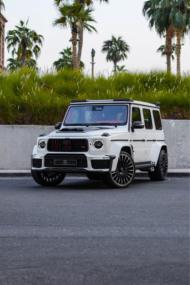 Mercedes G63 brabus 2025 - 1