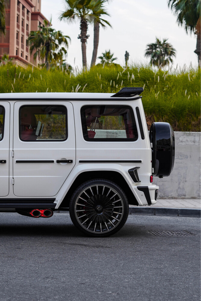 Mercedes G63 brabus 2025 - 2