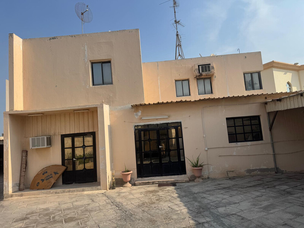 بيت شعبي للبيع بالدفنة - 1