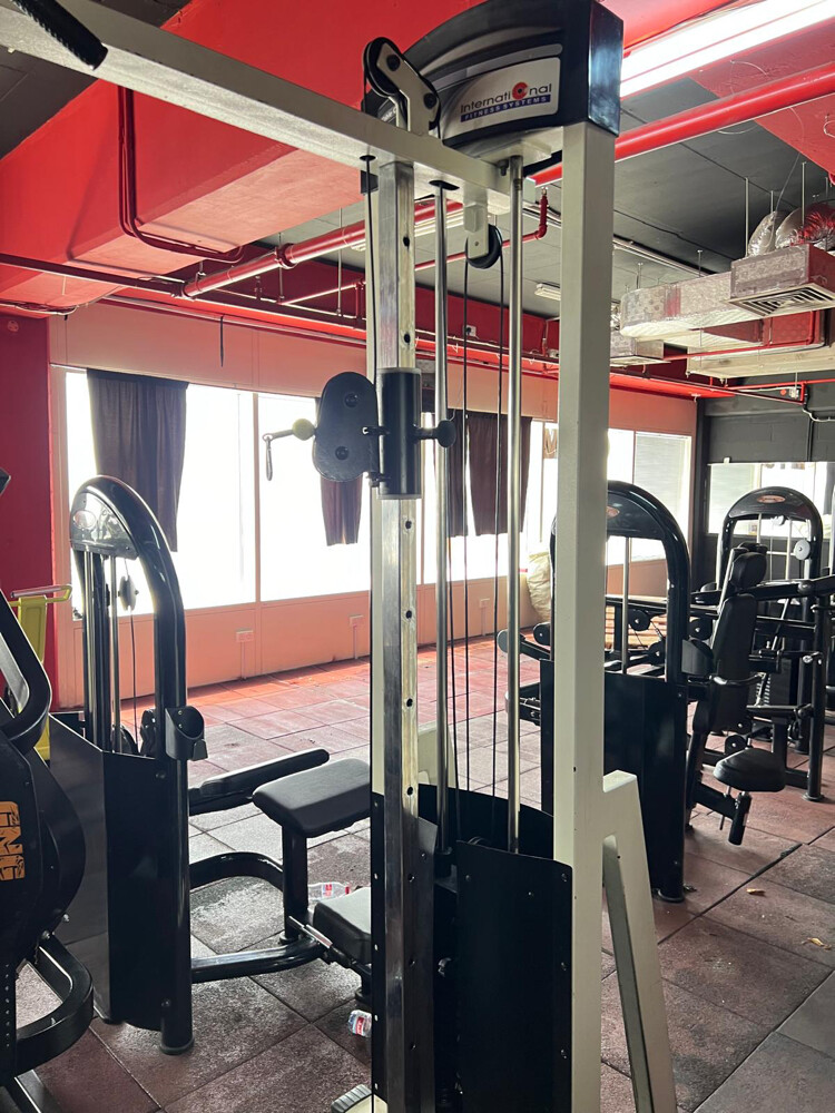 cable machine - 1