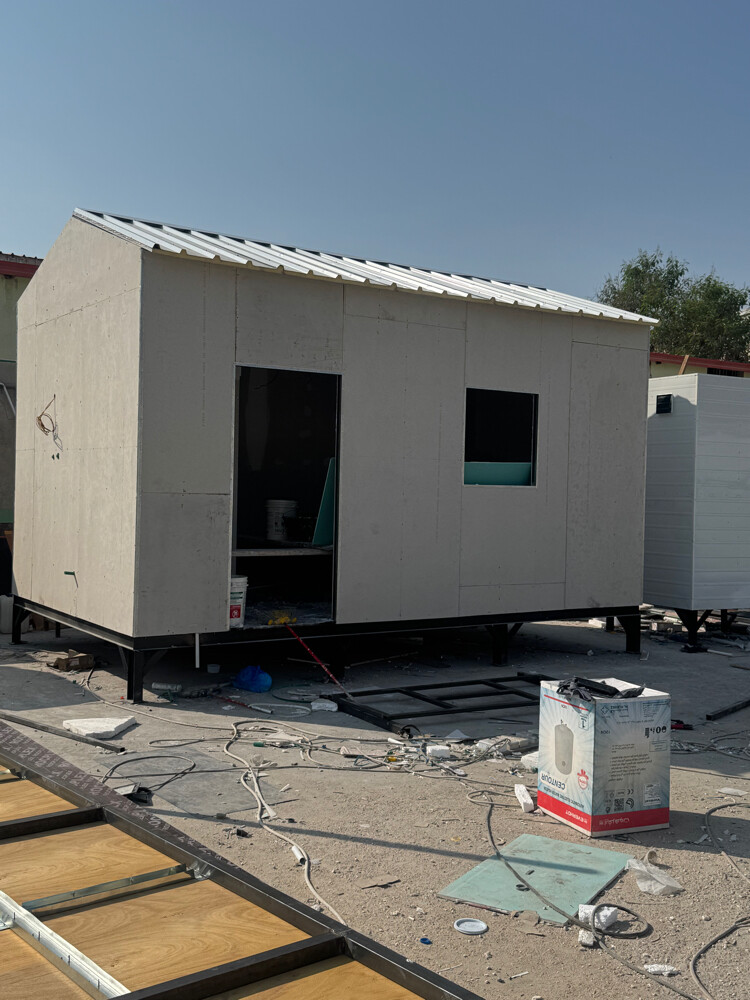 PORTA CABIN CARAVAN - 2