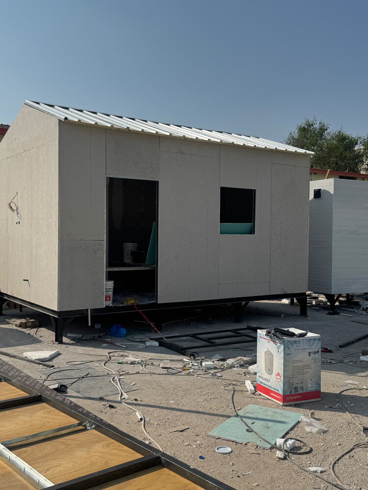 PORTA CABIN CARAVAN - 1
