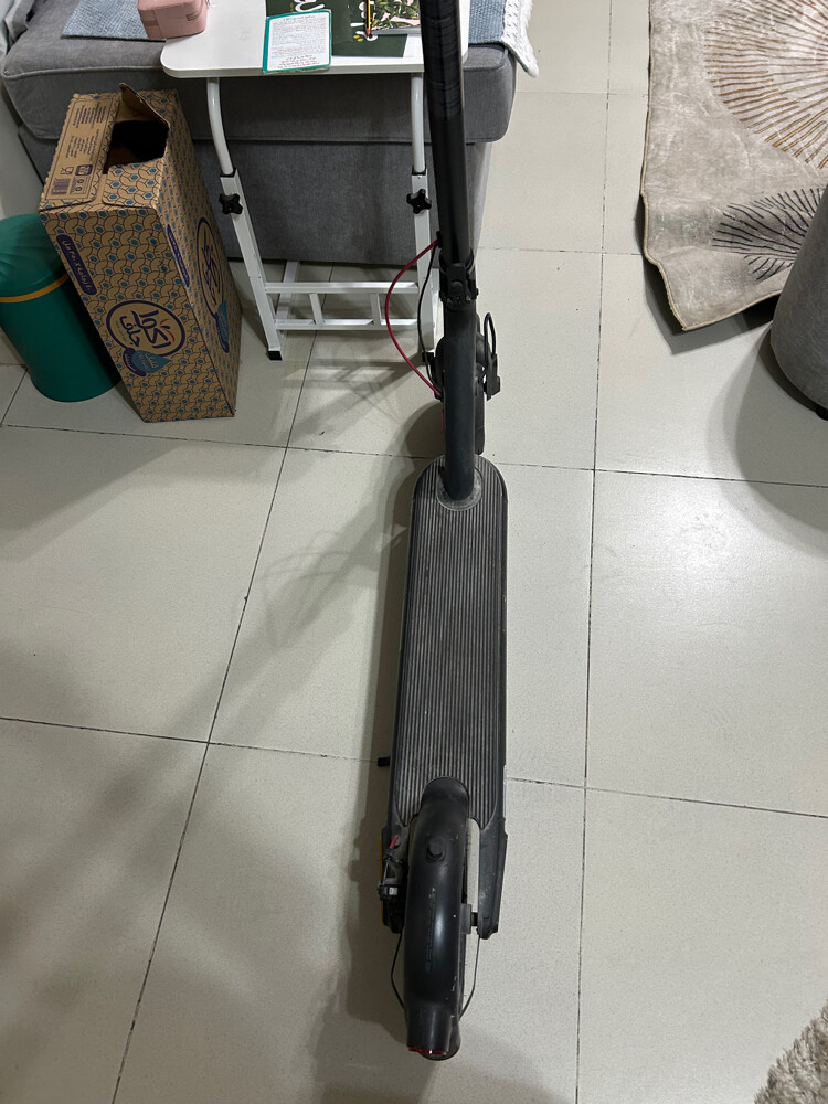 سكوتر كهربائي  - 2