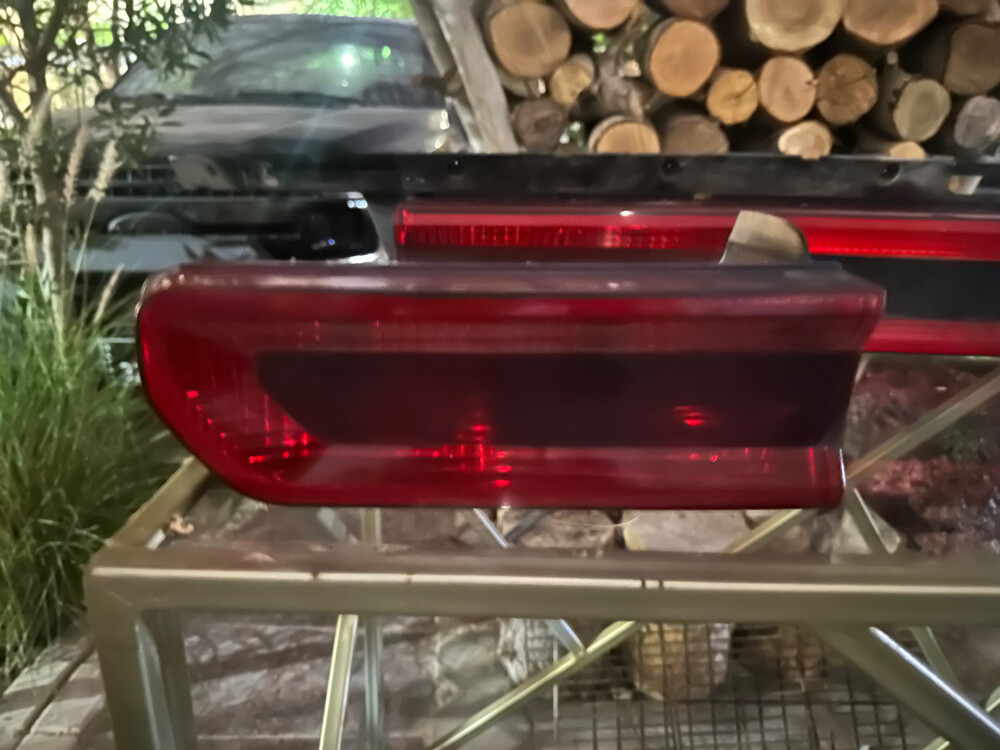 rear lights dodge challenger - 3