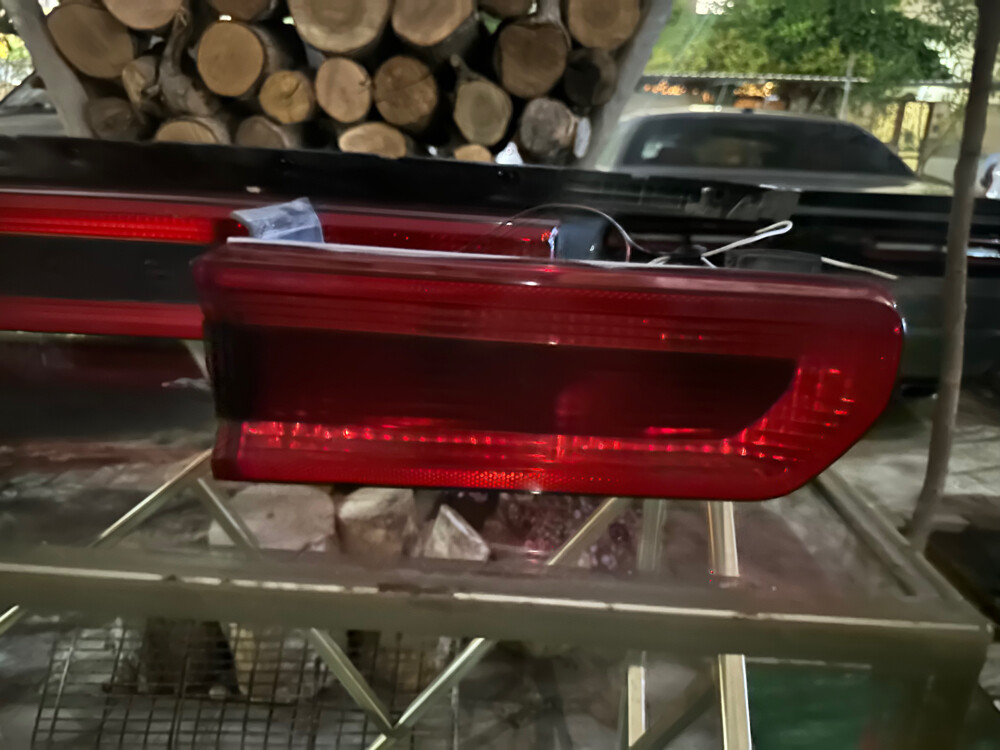 rear lights dodge challenger - 2