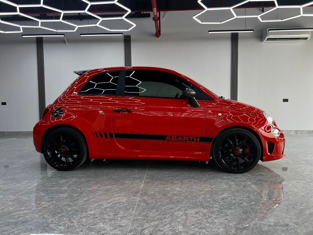 Fiat Abarth 695 tourismo — photo 2 for sale in Qatar