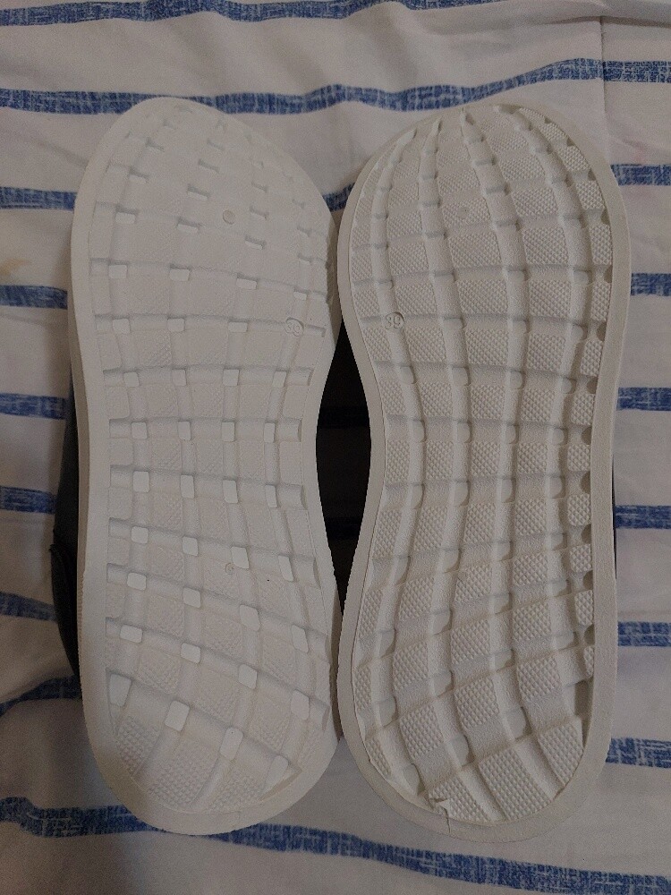 Boys casual shoes, size 39 - 4