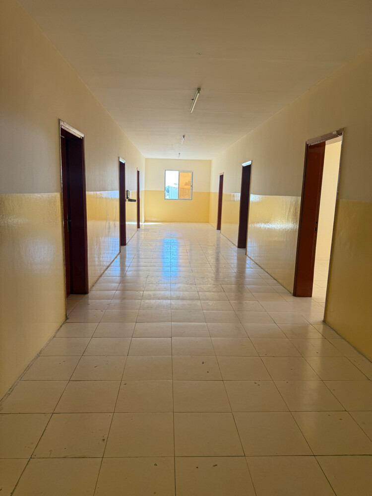 للايجار سكن عماال 10 غرفة - 1