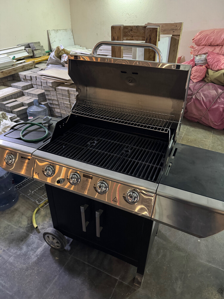 Gas  BBQ - 2