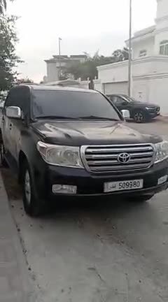 Family used Land Cruiser sales - 1