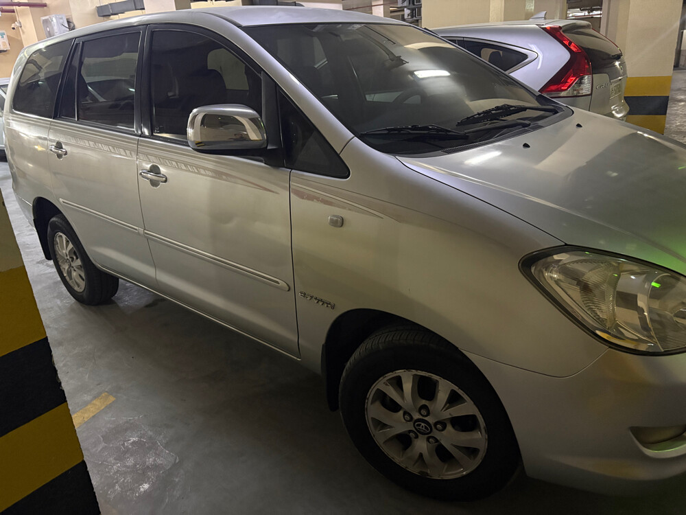 TOYOTA Innova 2006 (Family used) - 4