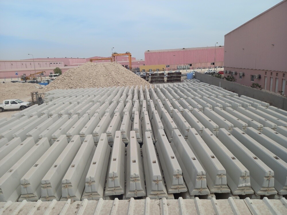 حواجز خرسانيه جديده (  برير  ) - 2