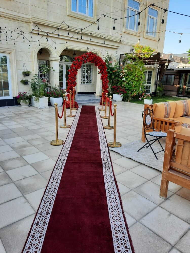 طاولات مستطيلة ودائرية - 16