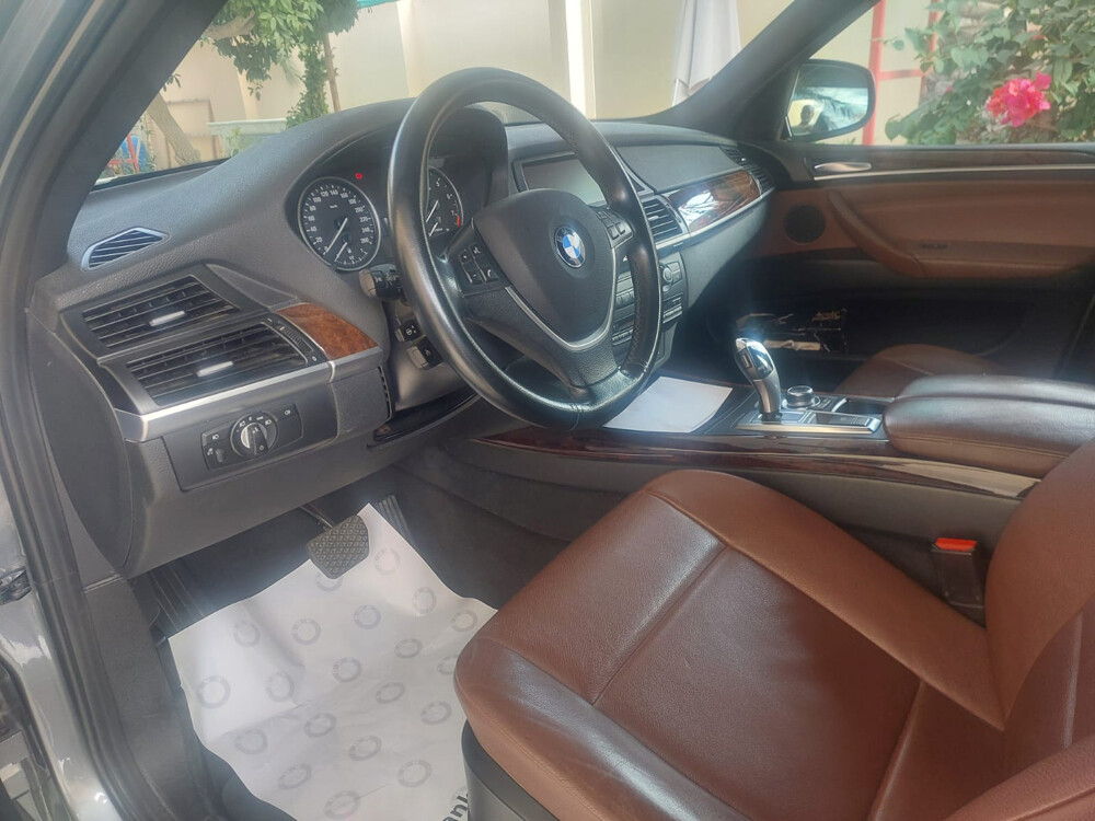 BMW X5 – 2012 Model - 4