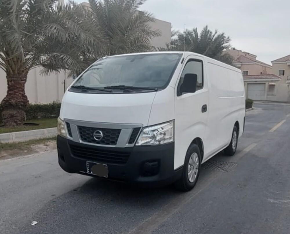NISSAN URVAN - 1