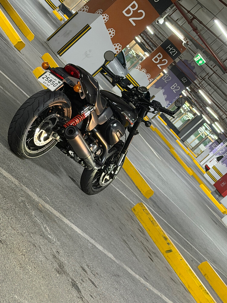 هارلي ٧٥٠ - 3