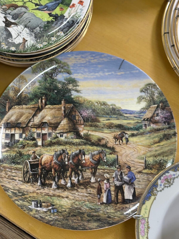 Antiques furniture  - 10
