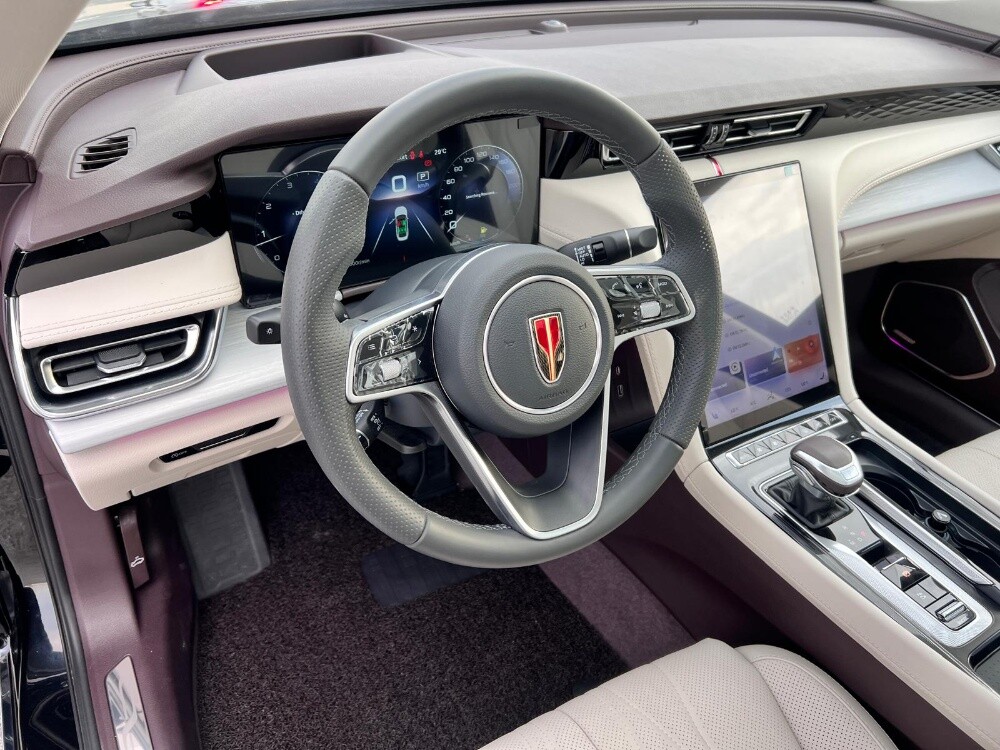 HONGQI H5 2025 — photo 6 for sale in Qatar