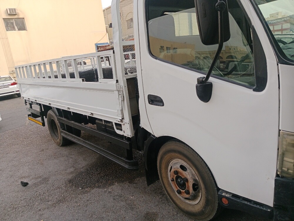Toyota dyna - 4