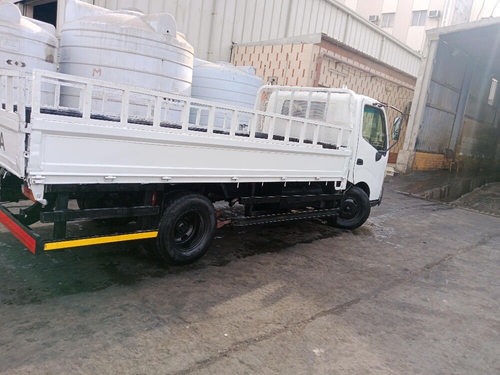 Toyota dyna - 6