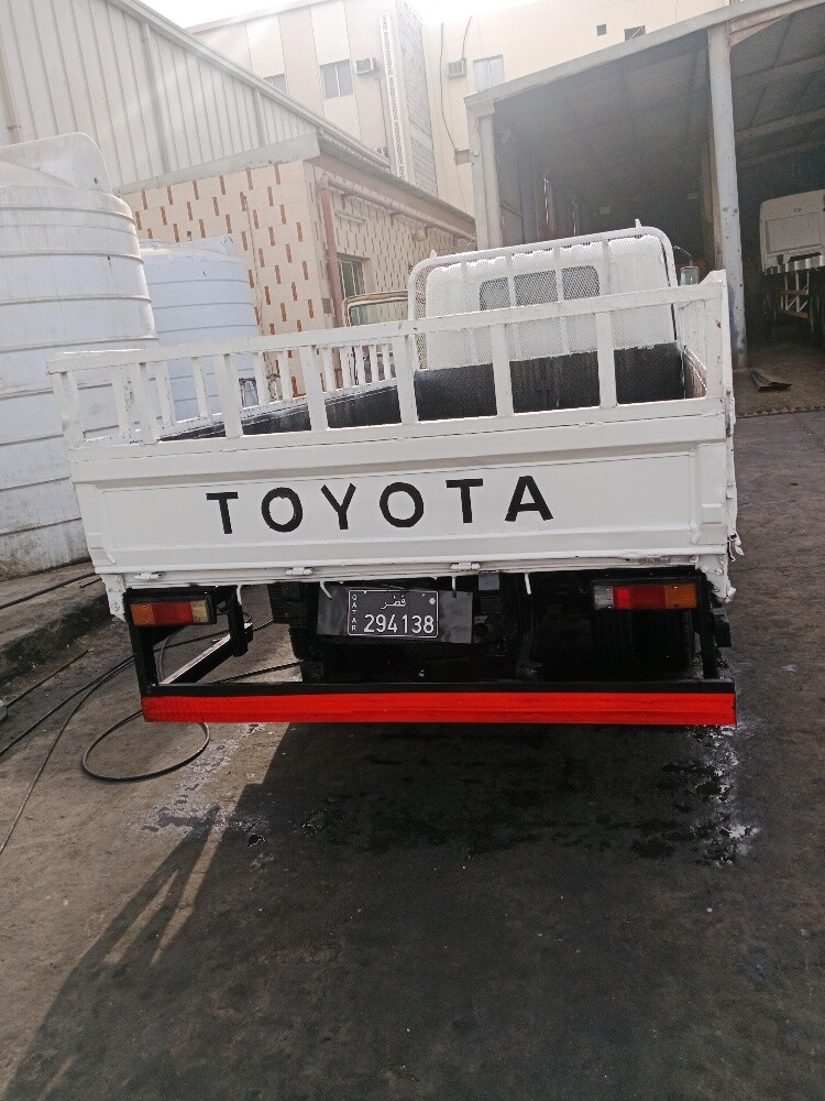 Toyota dyna - 5