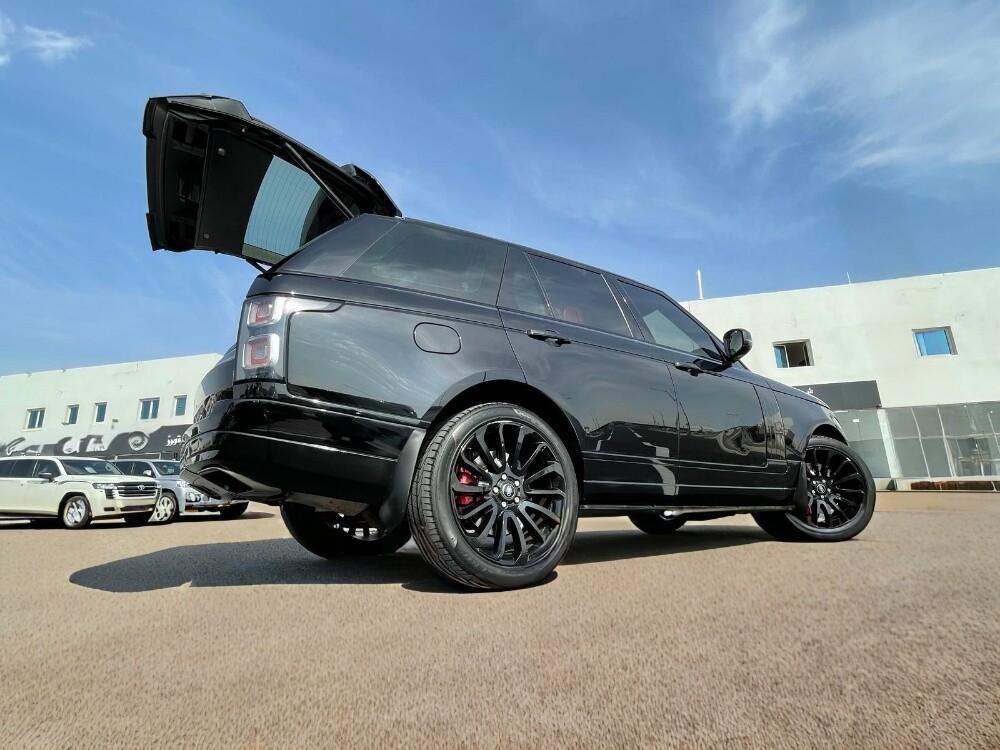 Range Rover Vogue SE Supercharged — photo 20 for sale in Qatar