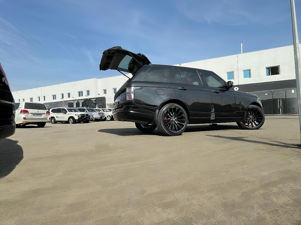 Range Rover Vogue SE Supercharged — photo 22 for sale in Qatar