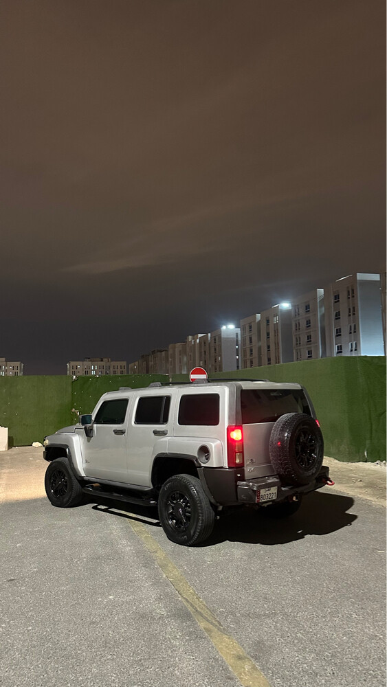 hummer h3 in perfect condition  - 3