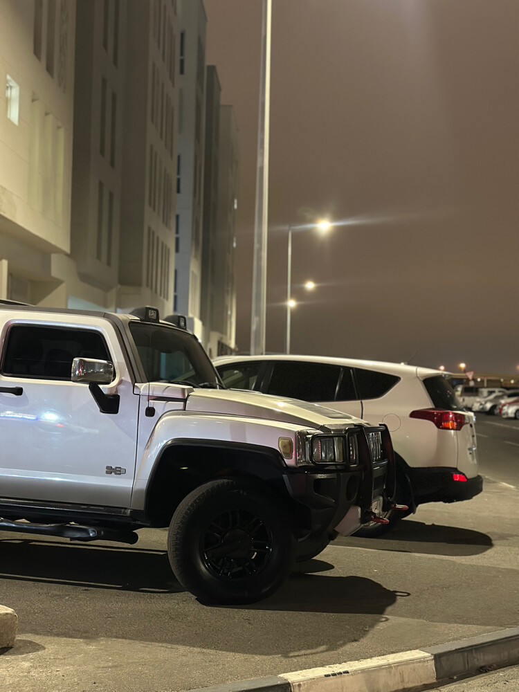 hummer h3 in perfect condition  - 2