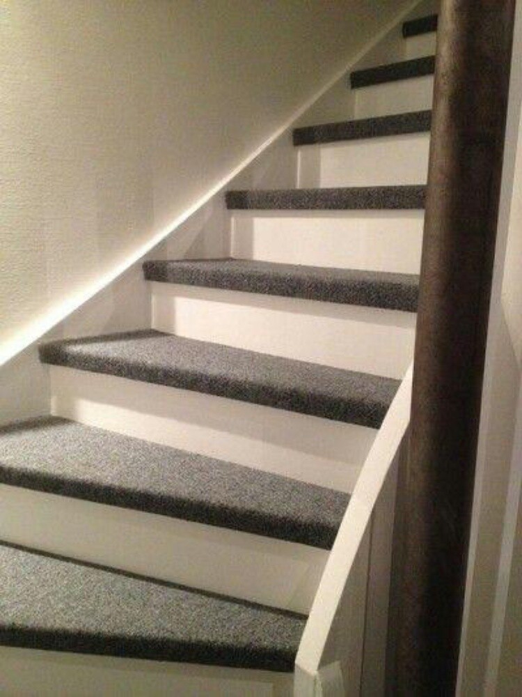 Carpet & Parquet Stairs - 10