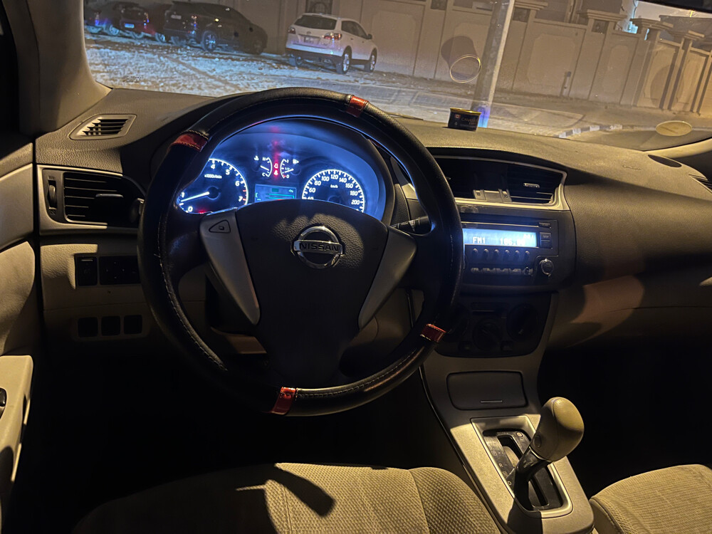 Nissan Santara  - 4